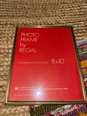 Vintage brass 8x10 Photo Frame - Classic Metal Accent